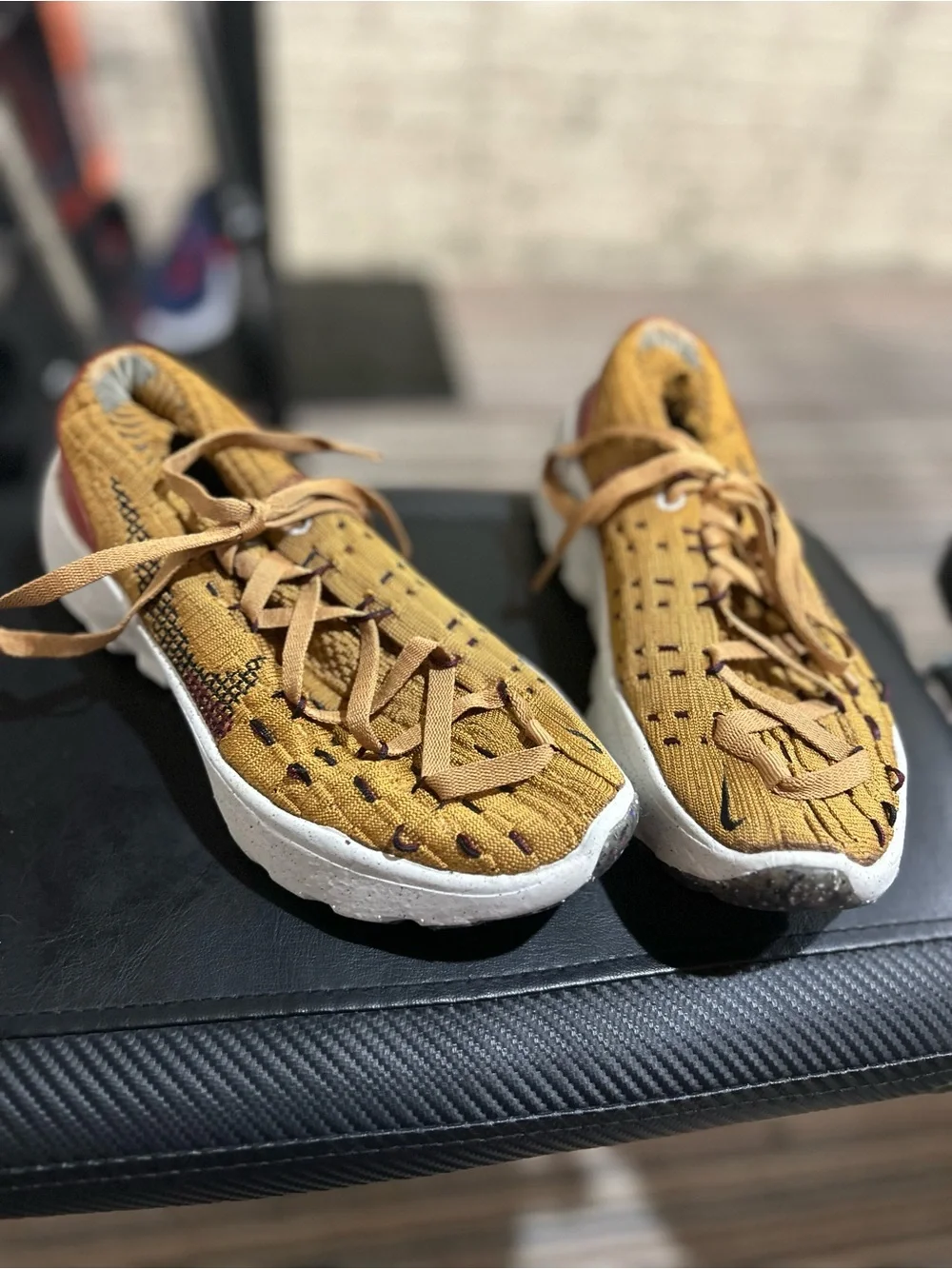 2022 Nike Women’s  Space Hippie 04 'Wheat Dark Beetroot' Size 6
